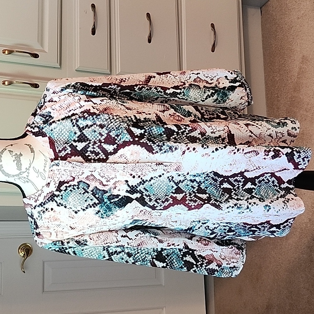 JM Collection Reptile Print Top